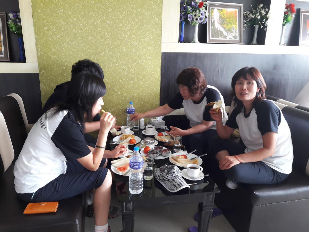 Asian Hotel Butwal ภายนอก รูปภาพ